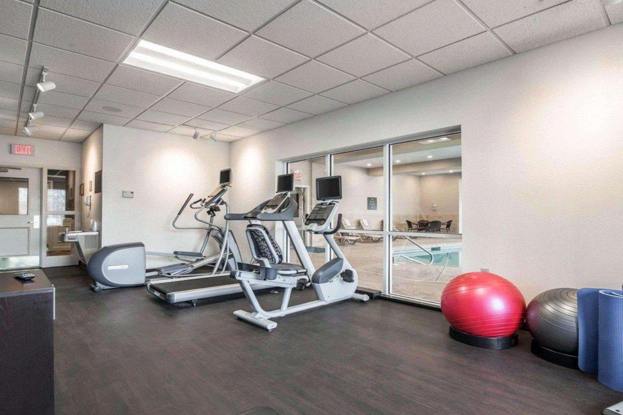 Park Manor Hotel Clifton Park Kültér fotó The fitness center at the 1000 Museum