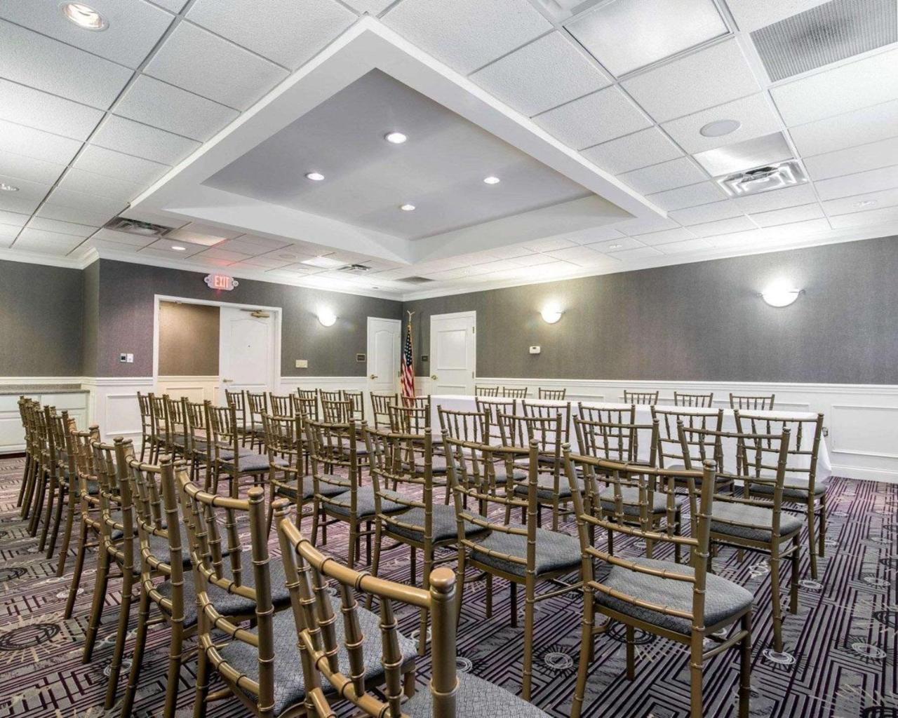 Park Manor Hotel Clifton Park Kültér fotó The ballroom at the 2016 National Society Daughters of the American Colonists Conference